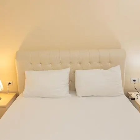 Beachside Comfort Vlore